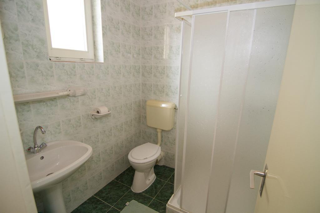 Villa Hedi Panzió Dunakiliti Quarto foto
