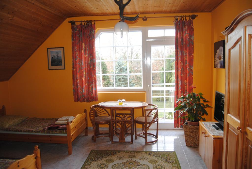 Villa Hedi Panzió Dunakiliti Exterior foto
